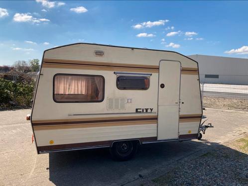 Caravans BURSTNER / WILK  MTM 750kg voortent en sani, Caravans en Kamperen, Caravans, Particulier, Wilk, Gascomfoor, Hordeur, Kachel