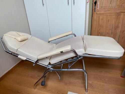 Schoonheidsbehandelingen pedicure zetel, Diversen, Schoolbenodigdheden, Ophalen