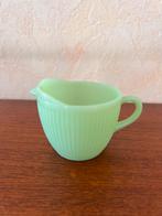 Melkkannetje Fire King jadeite mintgroen, Ophalen of Verzenden