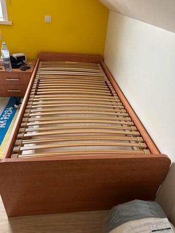 1persoonsbed beschikbaar voor biedingen