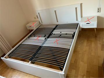 2x lattenbodem en 2x nachtkastje beschikbaar voor biedingen