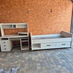 Bureau en bed, Ophalen, Zo goed als nieuw