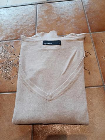 Vero Moda M beige trui met V-hals beschikbaar voor biedingen