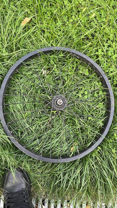 Des lots de bmx, Fietsen en Brommers, Fietsonderdelen, Zo goed als nieuw, Algemeen, Band, Ophalen of Verzenden