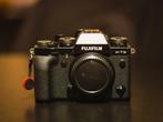 Fuji X-T3 with 2 extra batteries and a small speedlite, Utilisé, Fuji