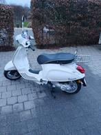 Vespa sprint klasse b te koop als nieuw, Fietsen en Brommers, Scooters | Vespa, Ophalen