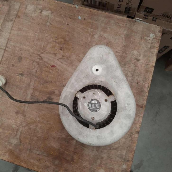 Werkende industriële radiaalventilator LUX V50, Elektronische apparatuur, Ventilatoren, Gebruikt, Ophalen