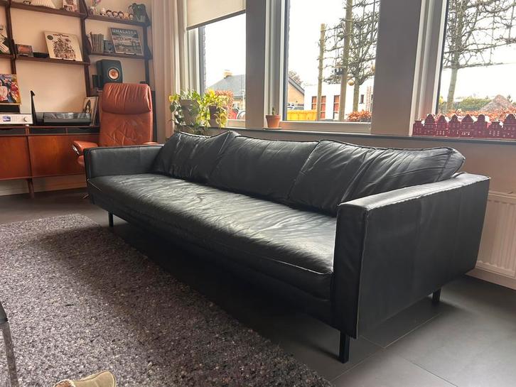 Zwate leren bank Slimm loods5, Maison & Meubles, Canapés | Salons, Utilisé, Banc droit, Trois personnes, 250 à 300 cm, 100 à 125 cm