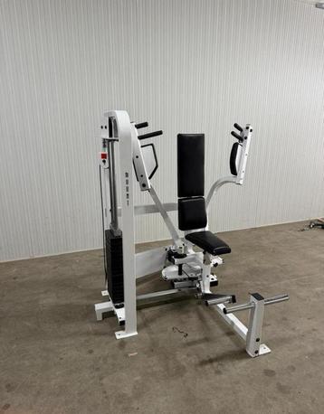 Paramount Chest Fly / Butterfly/ Fly machine / White beschikbaar voor biedingen