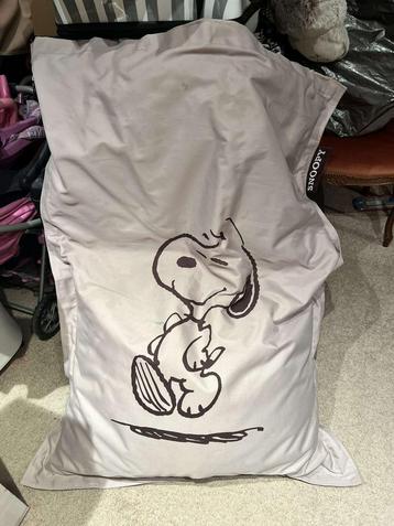 Snoopy zitzak beschikbaar voor biedingen