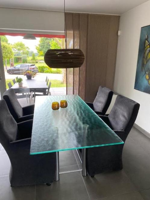 Metaform eettafel + 4 Leolux Lapita eetfauteuil op wieltjes, Huis en Inrichting, Complete eetkamers, Zo goed als nieuw, 4 tot 6 stoelen
