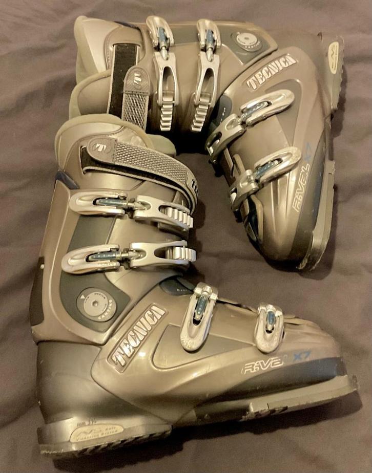Tecnica Rival x7 skischoenen maat 27.5 / eu 42 flex 65 (ok), Sport en Fitness, Skiën en Langlaufen, Ski, Ophalen