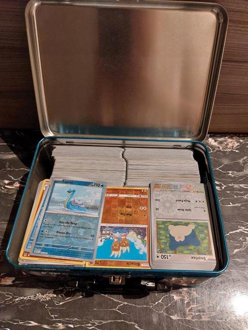 Grote bak reverse cards + 12 Jumbo cards, Hobby en Vrije tijd, Verzamelkaartspellen | Pokémon, Zo goed als nieuw, Meerdere kaarten