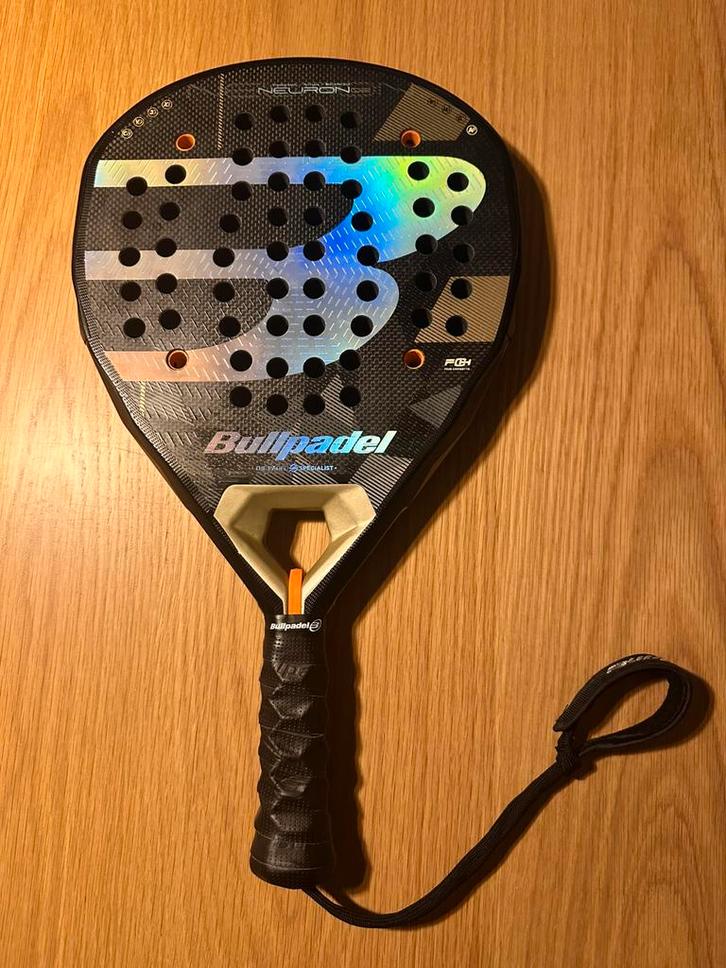 Bullpadel Neuron 02 2026, Sports & Fitness, Padel, Comme neuf, Raquette de padel, Enlèvement ou Envoi