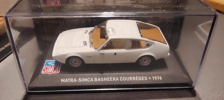 Matra Bagheera Courreges blanche 1976 en vitrine 1:43, Hobby & Loisirs créatifs, Voitures miniatures | 1:43, Enlèvement ou Envoi