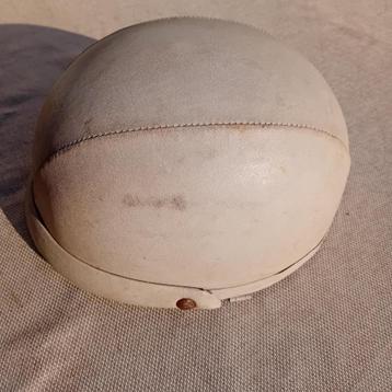 Vintage motorhelm Auchrocs beschikbaar voor biedingen