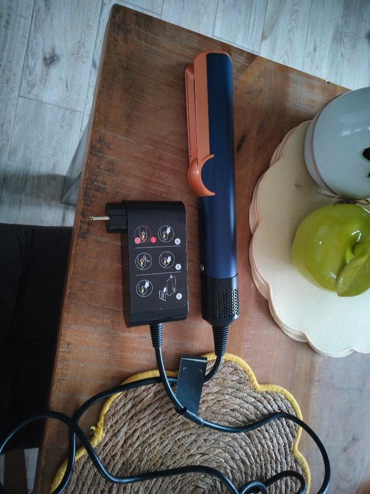 2-in-1 Stijltang en Haardroger, Geen koeriers, Handtassen en Accessoires, Uiterlijk | Haarverzorging, Zo goed als nieuw, Overige typen