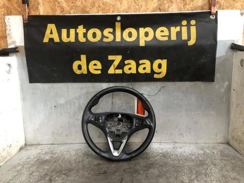 Volant d'un Opel Corsa, Autos : Pièces & Accessoires, Commande, Opel, Utilisé, 3 mois de garantie, Enlèvement ou Envoi