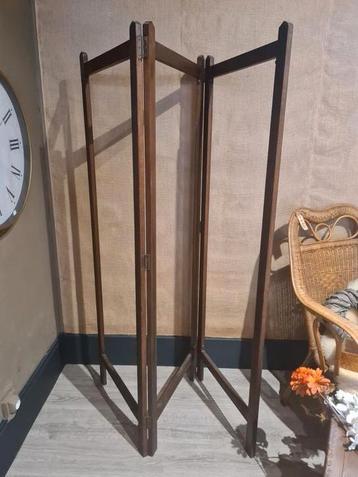 Oude houten paravent kamerscherm beschikbaar voor biedingen