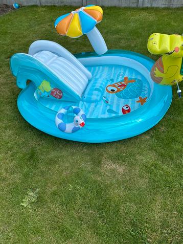 Peuter zwembadje beschikbaar voor biedingen