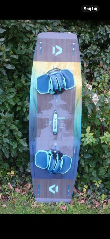 Duotone kiteboard, Enlèvement, Comme neuf, Planche de kite