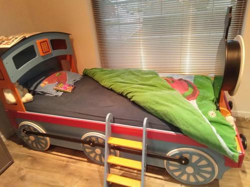 Thomas de Trein 1-persbed stevig houten bed, Kinderen en Baby's, Kinderkamer | Bedden, Zo goed als nieuw, 180 cm of meer, Ophalen