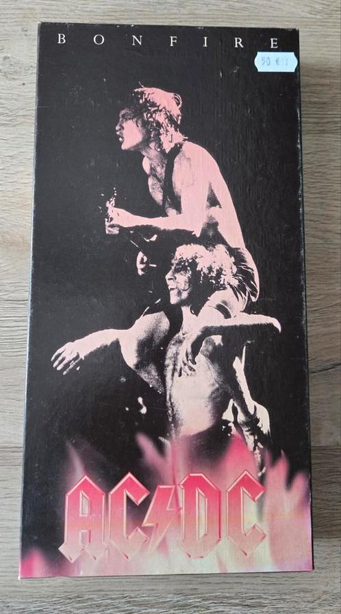 Coffret CD COLLECTOR ACDC BONFIRE, Cd's en Dvd's, Cd's | Hardrock en Metal, Zo goed als nieuw, Boxset, Ophalen of Verzenden