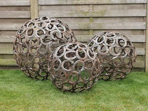 Hoefijzer bollen , hoefijzerkunst ,tuindecoratie, Tuin en Terras, Tuinbeelden, Zo goed als nieuw, Abstract beeld, Metaal, Ophalen