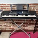 keyboard Yamaha PSR-E333 met staander, Muziek en Instrumenten, 61 toetsen, Aanslaggevoelig, Gebruikt, Yamaha