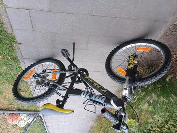 Leuk kinderfietsje  beschikbaar voor biedingen