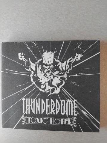 2 CD. Thunderdome. Hôtel Toxic. (Digipack).