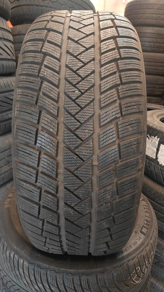 275/45r21 Vredestein 70€ l'unité avec montage et équilibrage, Autos : Pièces & Accessoires, Commande, Enlèvement