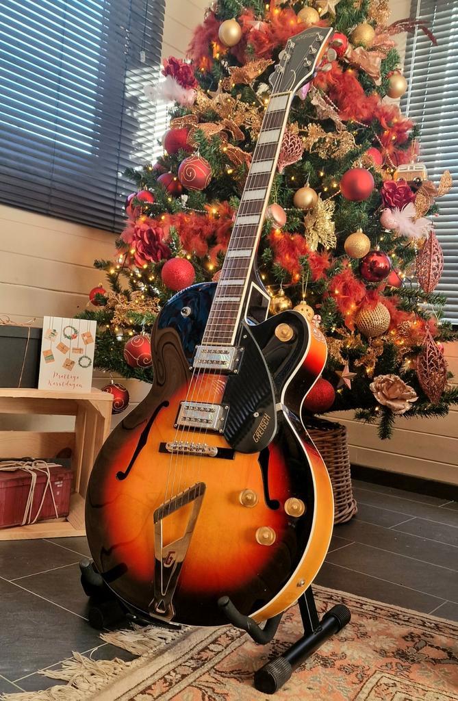 Gretsch G2420 Streamliner Hollow Body (Aged Brooklyn Burst), Musique & Instruments, Instruments à corde | Guitares | Électriques