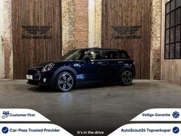MINI Cooper Clubman 1.5i *SPORTZETELS*PANODAK*CARPLAY* beschikbaar voor biedingen