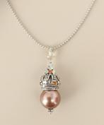 Dolce Luna Hanger Ketting - Champagne Parel & Swarovski, Handtassen en Accessoires, Ophalen, Met hanger, Beige, Nieuw