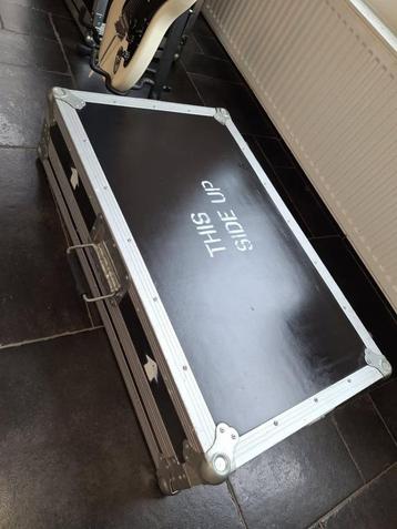 Pedaltrain Classic 2 ingebouwd in flightcase, Muziek en Instrumenten, Behuizingen en Koffers, Ophalen, Gebruikt, Elektrische gitaar