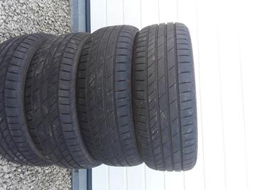 Pneus été Kumho 205/60 16, Neuf, 16 pouces, Véhicule de tourisme, Pneus été