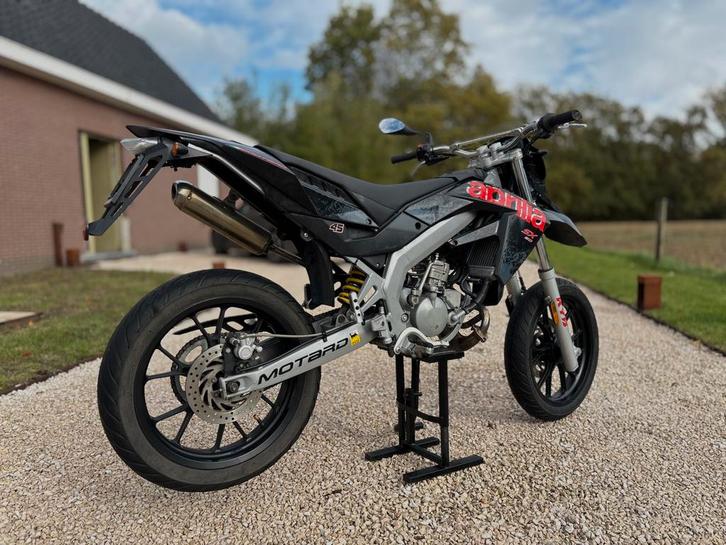 Aprilia SX50, Fietsen en Brommers, Scooters | Aprilia, Zo goed als nieuw, Overige modellen, Klasse B (45 km/u), Tweetakt, Ophalen