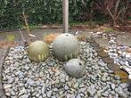 3 waterbollen met de omliggende stenen, Enlèvement, Utilisé