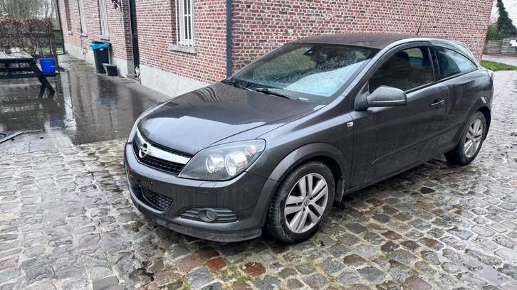 Opel Astra 2010 ! Pétrole, Autos, Opel, Particulier, Astra, Essence, Enlèvement
