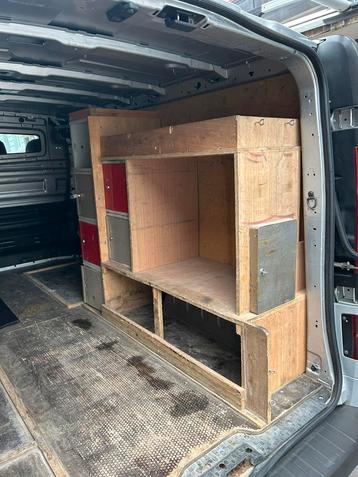 Aménagement pour camionette beschikbaar voor biedingen