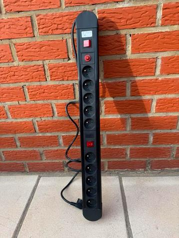 Bloc multiprise professionnel 3500 watt 2 x 5 prises beschikbaar voor biedingen