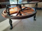 Table. Roue ancienne. Bois fer forgé., Ophalen