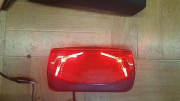 jw1321: achterlicht van Yamaha fiets. beschikbaar voor biedingen
