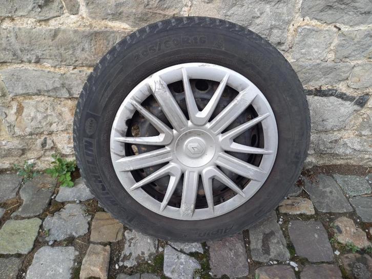 4 pneus Michelin 205/60R16, Auto-onderdelen, Banden en Velgen, Band(en), Winterbanden, 16 inch, 205 mm, Personenwagen, Gebruikt