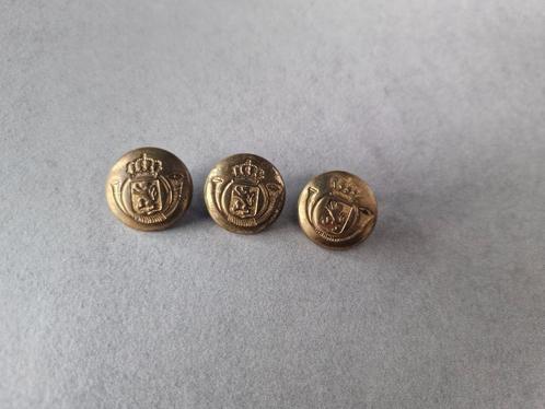 Knopen Belgische Post €2 voor 3 stuks, Verzamelen, Overige Verzamelen, Ophalen of Verzenden