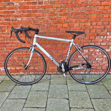 GIANTm52, alles vernieuwd hij is Top in orde !! Oostmalle..  beschikbaar voor biedingen