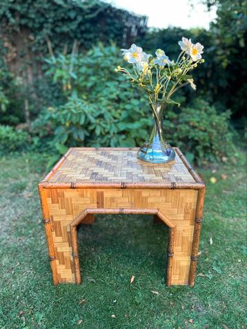 Vintage bamboe bijzettafel – jaren 70 beschikbaar voor biedingen