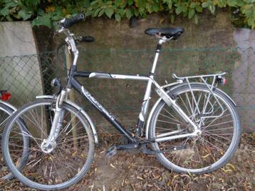 herenfiets opmaak of onderdelen licht prutswerk aan beschikbaar voor biedingen