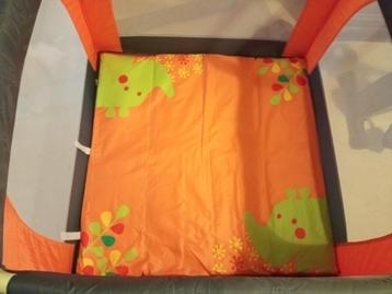 Parc pour bebe, Enlèvement, Comme neuf, Carré, Tapis de parc